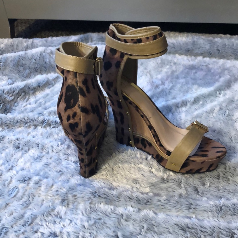Heels - Picture 2 of 3